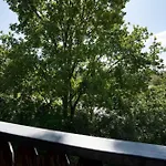 Appartementhausanlage Tiemann Bernstein *